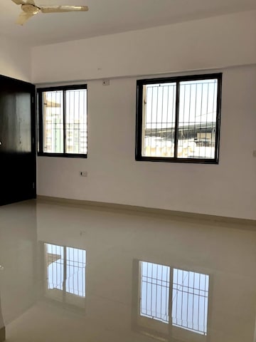 Room in 4 BHK Apartment at Mermaid 1 CHS, Cbd Belapur Sector 11 – for Sale