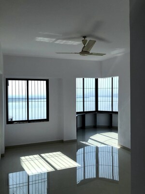Room in 4 BHK Apartment at Mermaid 1 CHS, Cbd Belapur Sector 11 – for Sale