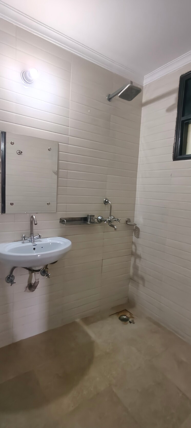 Bathroom, chattarpur 2 Bedroom 900 Sq.Ft. Builder Floor In Chattarpur Delhi 9155290
