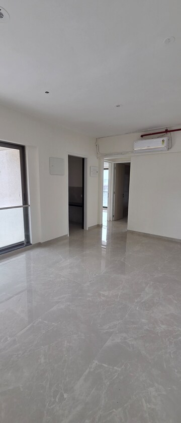 Room in 2 BHK Apartment at Matunga West – for Rent