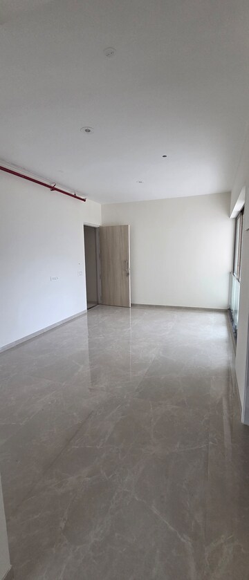 Room in 2 BHK Apartment at Matunga West – for Rent
