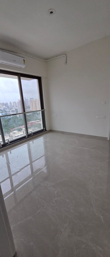 Room in 2 BHK Apartment at Matunga West – for Rent