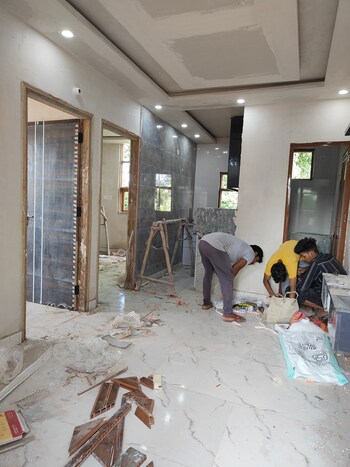 2 BHK Flat for Sale in Rohini Sector 13, Delhi