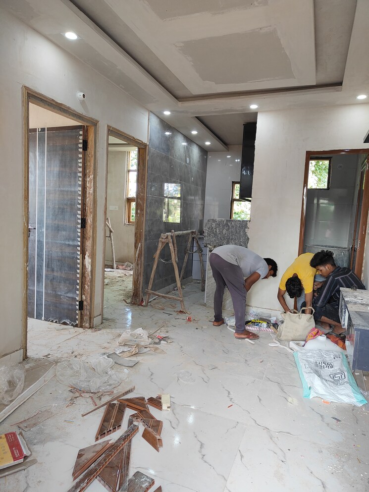 Room, hill-apartments 2 Bedroom 68 Sq.Mt. Apartment In Rohini Sector 13 Delhi 9155385