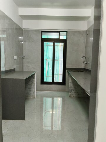 Room in 2 BHK Apartment at Diamond Park, Santacruz East – for Rent