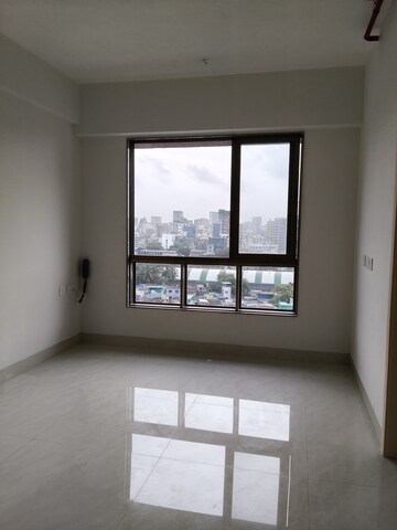 Room in 1 BHK Apartment at Gulmohar CHS Bandra East, Bandra East – for Rent