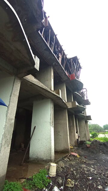 Staircase in 1 RK Apartment at Dombivli East – for Sale