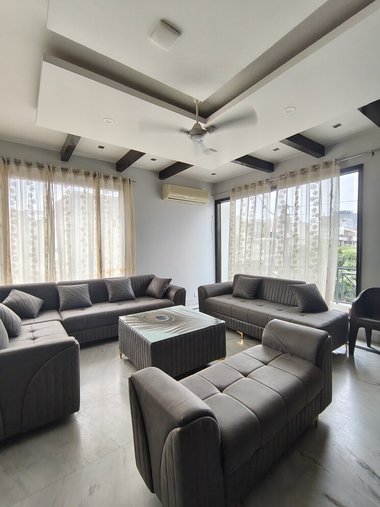 Team Area, patiala road 3 Bedroom 1250 Sq.Ft. Villa In Patiala Road Zirakpur 9155415