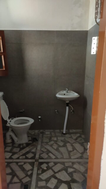 Master Bedroom in 2 BHK Builder Floor at VIP Ashiana Homes, Vip Road – for Sale