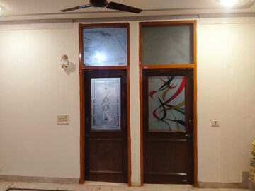 Room in 2 BHK Builder Floor at VIP Ashiana Homes, Vip Road – for Sale