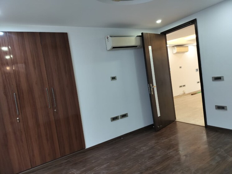 Room, east-of-kailash-block-b-rwa 4 Bedroom 3600 Sq.Ft. Apartment In East Of Kailash Delhi 9155440