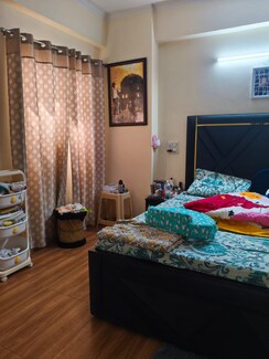 3 BHK + Pooja Room Apartment For Sale in Sector 75
