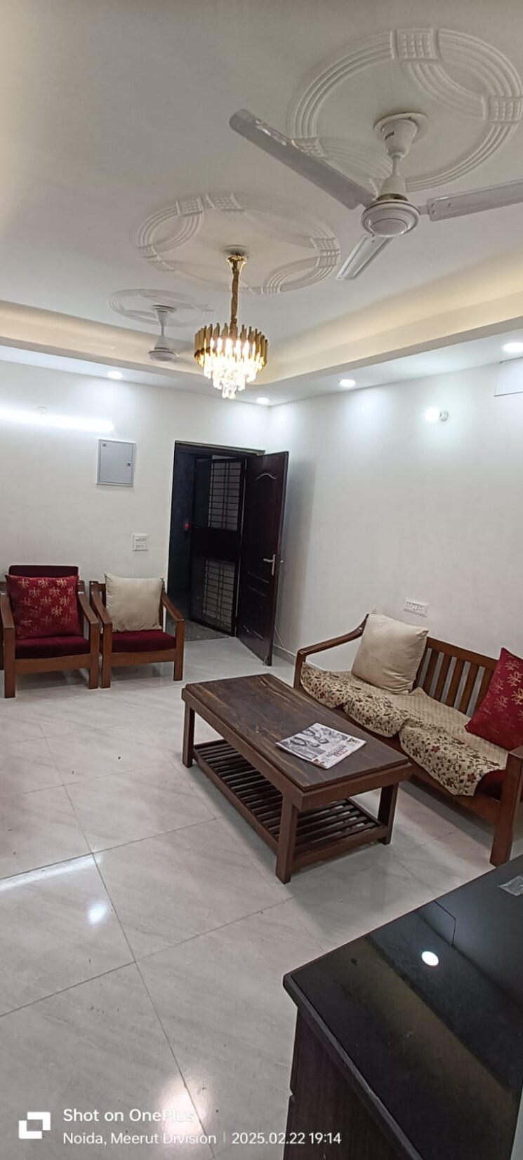 Living Room, amrapali-crystal-homes 3 Bedroom 1375 Sq.Ft. Apartment In Sector 76 Noida 9155485