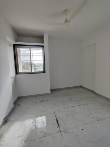 Room in 2 BHK Apartment at Chandrangan Square, Dhankawadi – for Rent