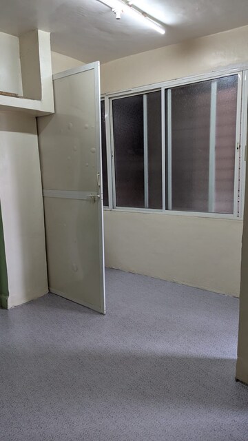 Room in 1 BHK Apartment at Sai Vihar Dhankawadi, Dhankawadi – for Rent