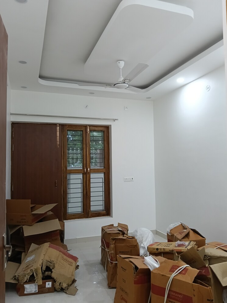 Living Room, gomti nagar Commercial Office Space 2152 Sq.Ft. In Gomti Nagar Lucknow 9155521