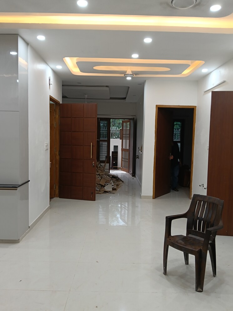 Living Room, gomti nagar Commercial Office Space 2152 Sq.Ft. In Gomti Nagar Lucknow 9155521