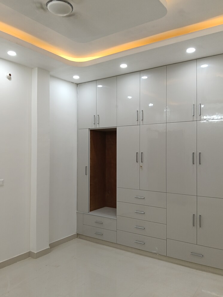 undefined, gomti nagar Commercial Office Space 2152 Sq.Ft. In Gomti Nagar Lucknow 9155521