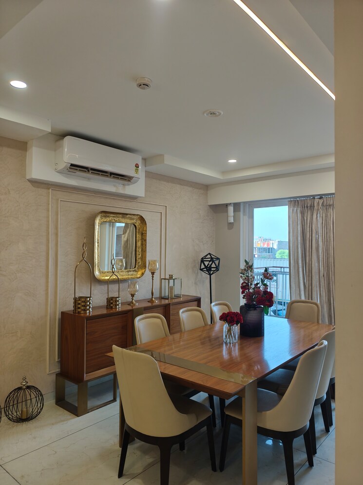 Team Area, rishita-manhattan 5 Bedroom 2690 Sq.Ft. Apartment In Gomti Nagar Lucknow 9155520