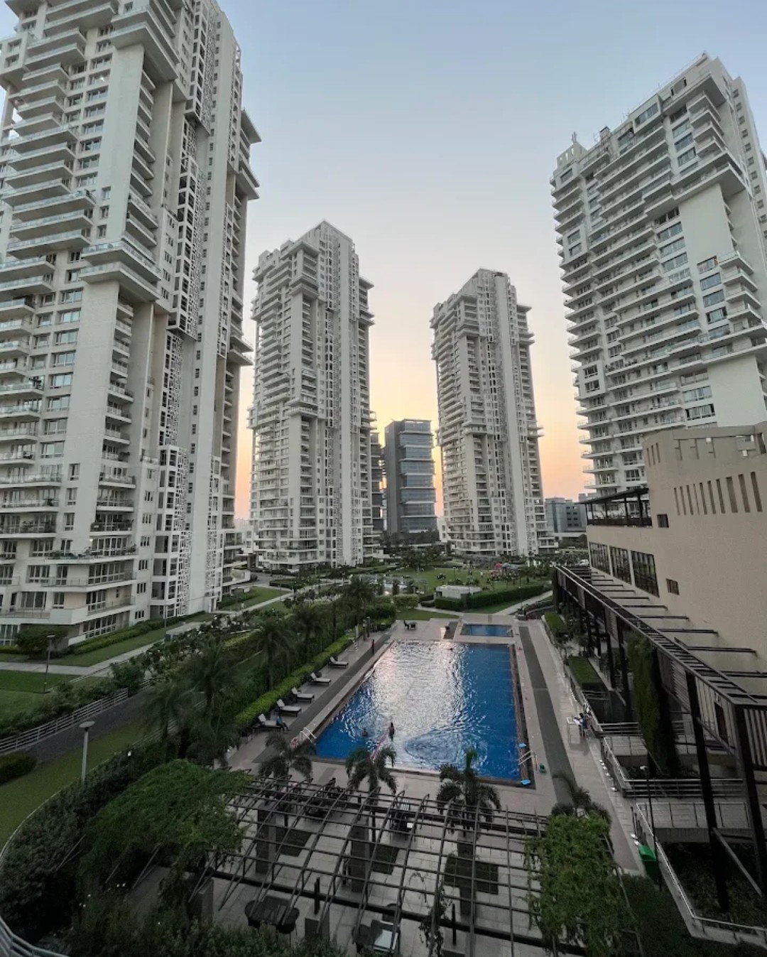 4 BHK + Servant Room 4983 Sq.Ft. Apartment in Pioneer Araya