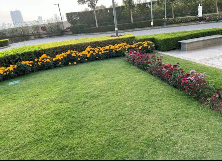 Garden, pioneer-araya 4 Bedroom 4983 Sq.Ft. Apartment In Sector 62 Gurgaon 9155525