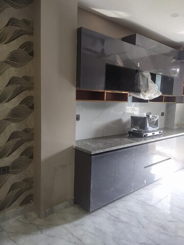Kitchen in 3 BHK Builder Floor at RWA Apartments Sector 41, Sector 41 – for Rent