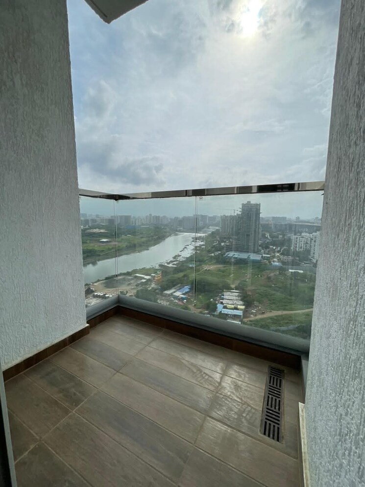 Balcony, yashwin-orrizonte 2.5 Bedroom 850 Sq.Ft. Apartment In Kharadi Pune 9155546