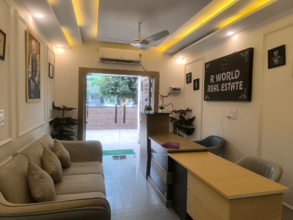 3.5 BHK + Study Room 2430 Sq.Ft. Apartment in BPTP Park 81