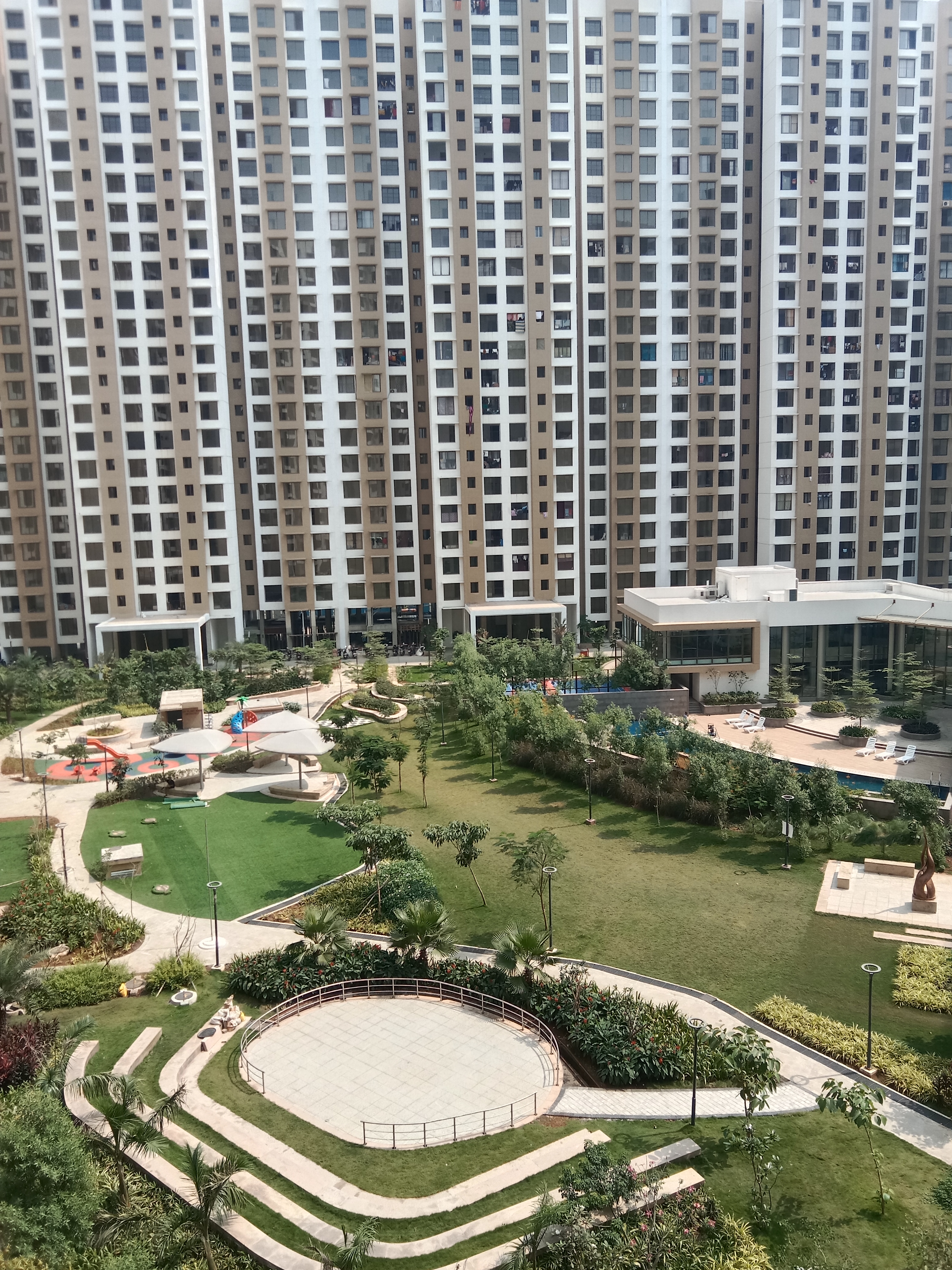 2 BHK Apartment For Rent in Sunteck Maxxworld