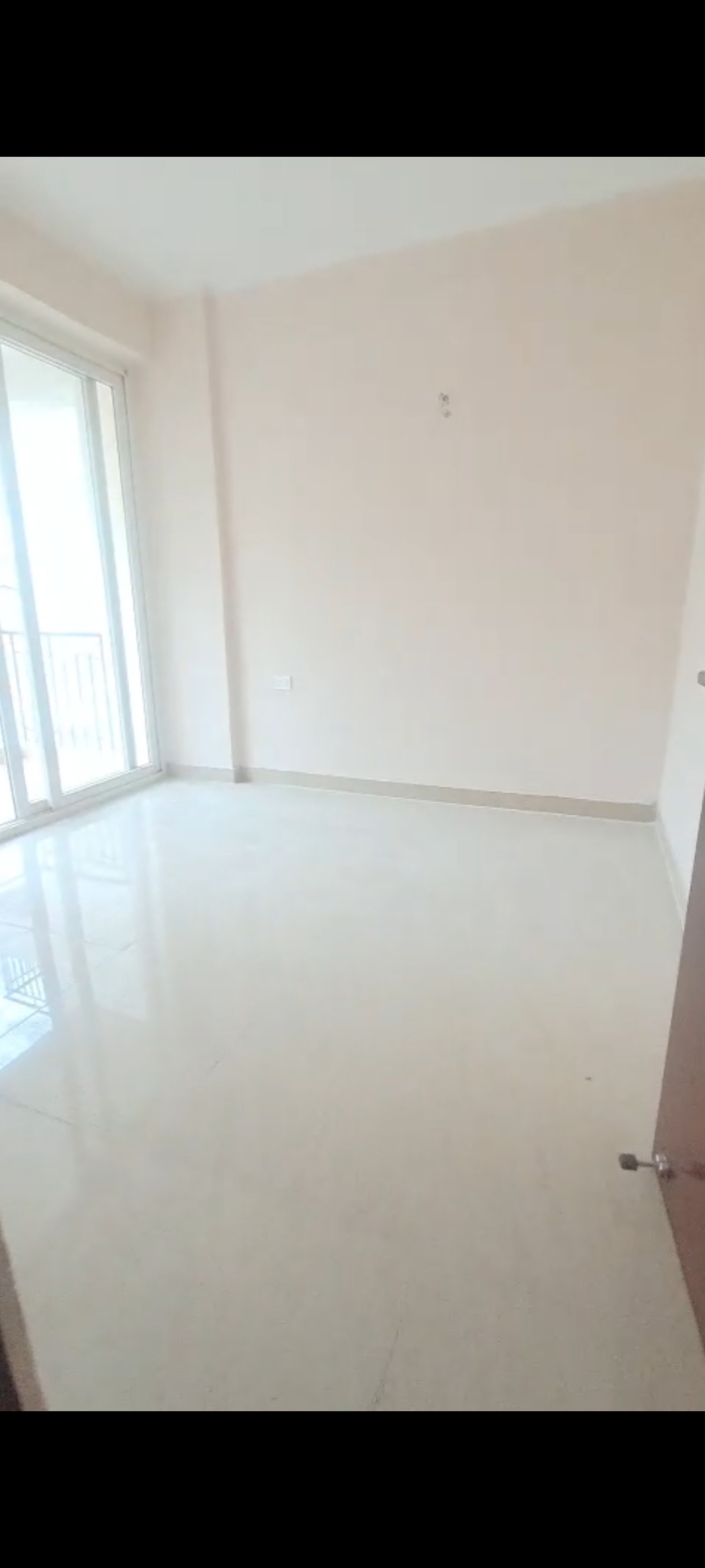 3 BHK 1115 Sq.Ft. Apartment in Amrapali Golf Homes