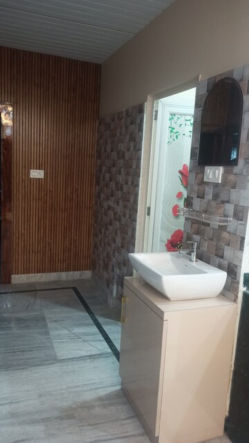 Bathroom in 3 BHK Apartment at Sunshine Enclave New Town, New Town – for Rent