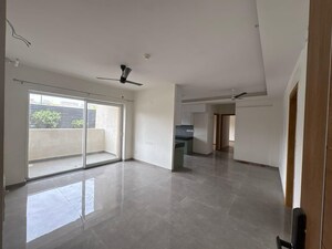 Room in 3 BHK Apartment at Tulip Yellow, Sector 69 – for Sale