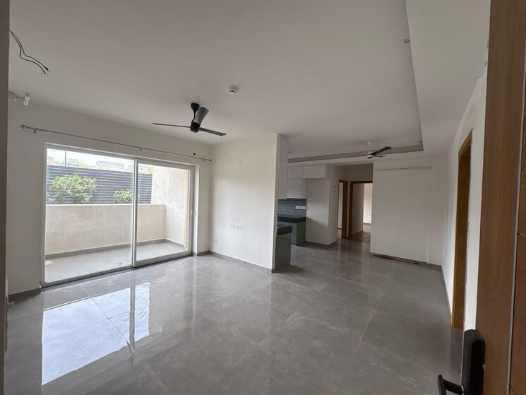 Room, tulip-yellow 3 Bedroom 1034 Sq.Ft. Apartment In Sector 69 Gurgaon 9155594