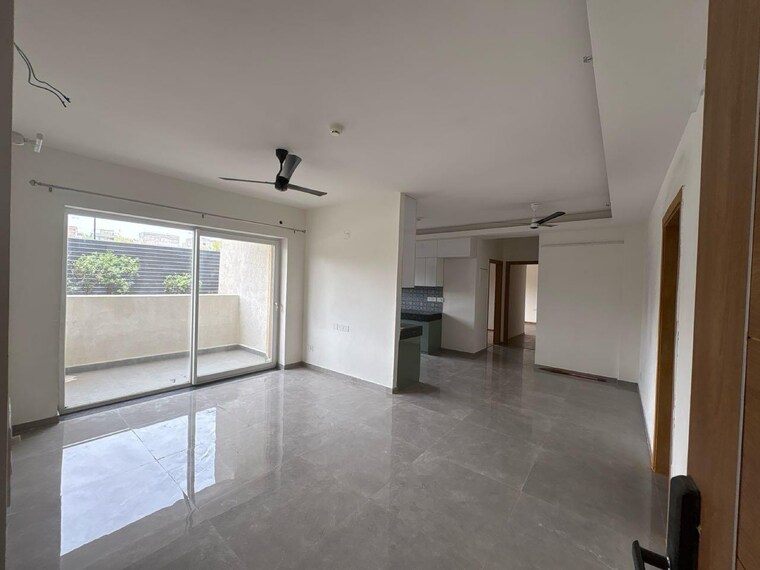 Room, tulip-yellow 3 Bedroom 1034 Sq.Ft. Apartment In Sector 69 Gurgaon 9155594