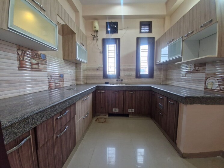 Kitchen, shree-vardhman-victoria 2 Bedroom 1300 Sq.Ft. Apartment In Sector 70 Gurgaon 9155622