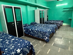 Room in  Pg at Indore Airport – for Rent