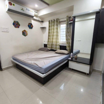 Living Room in 2 BHK Apartment at Legend Flora Kondapur, Masjid Banda – for Rent