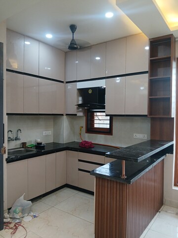 Staircase in 2.5 BHK Builder Floor at RWA Apartments Sector 122, Sector 122 – for Rent