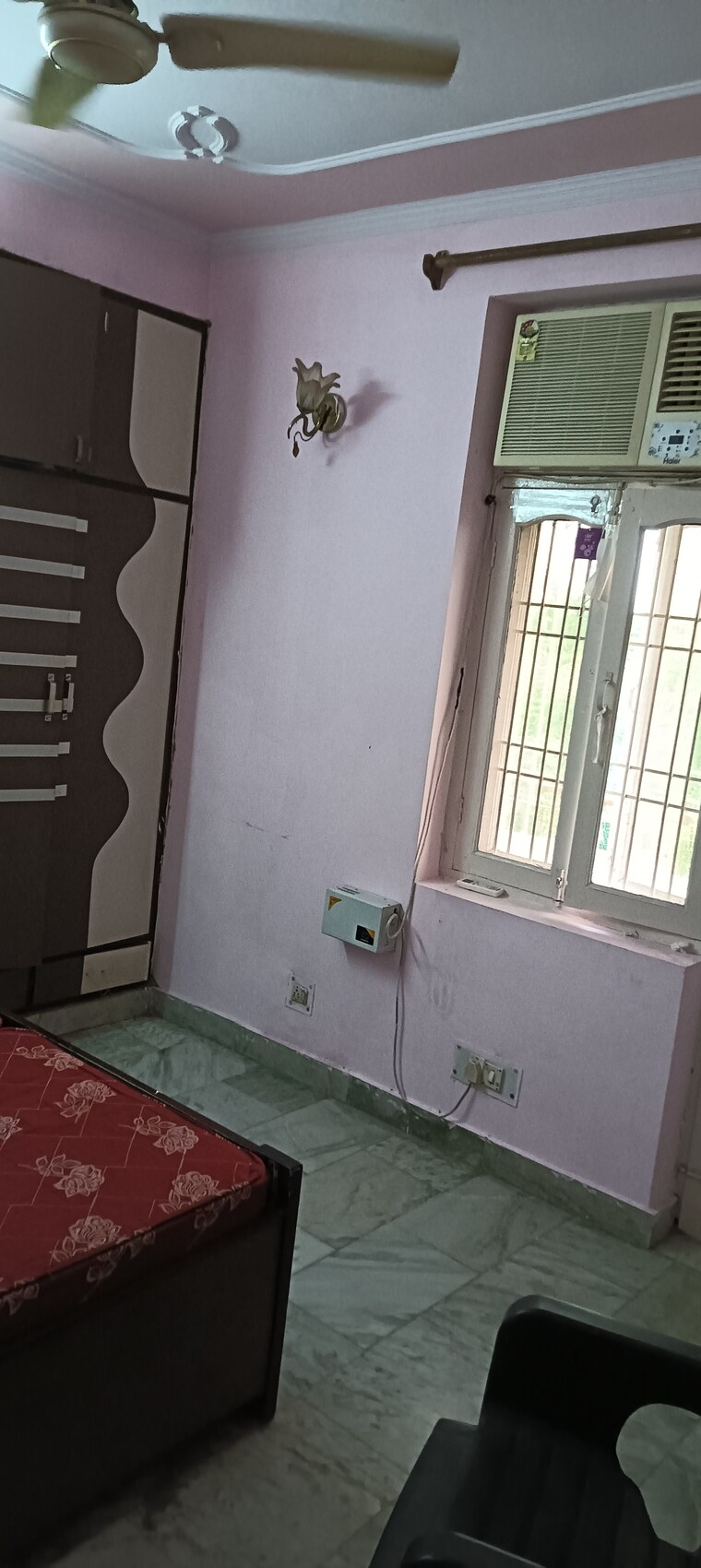 Room, sector 21c 1 Bedroom 600 Sq.Ft. Apartment In Sector 21c Faridabad 9155642