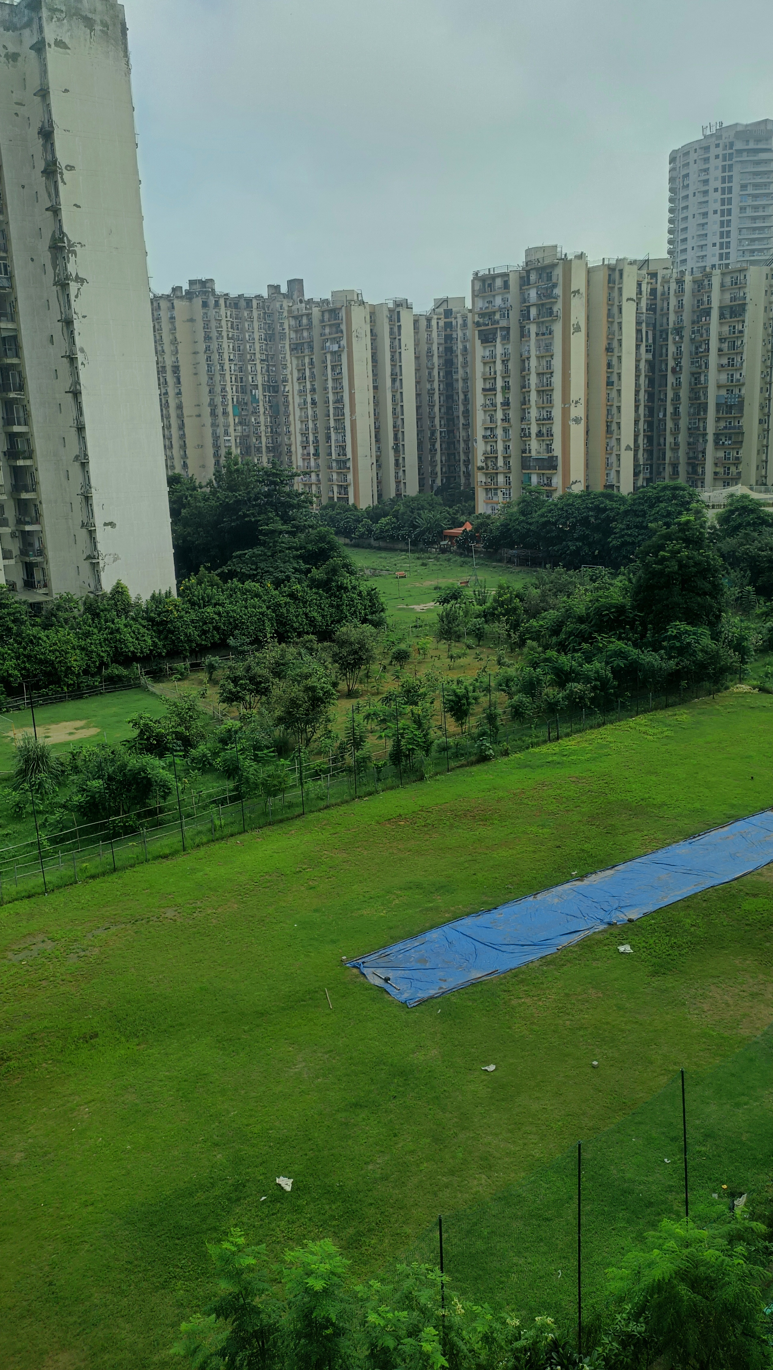 3 BHK + Pooja Room 1700 Sq.Ft. Apartment in Gardenia Gateway