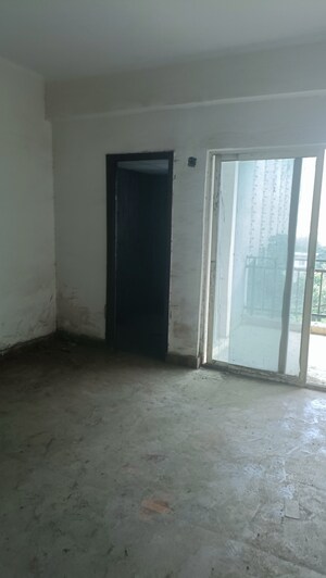 Room in 3 BHK Apartment at Gardenia Gateway, Sector 75 – for Sale