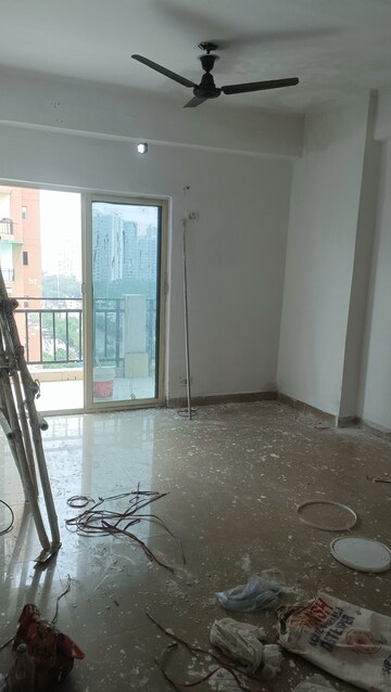 Room in 3 BHK Apartment at Gardenia Gateway, Sector 75 – for Rent