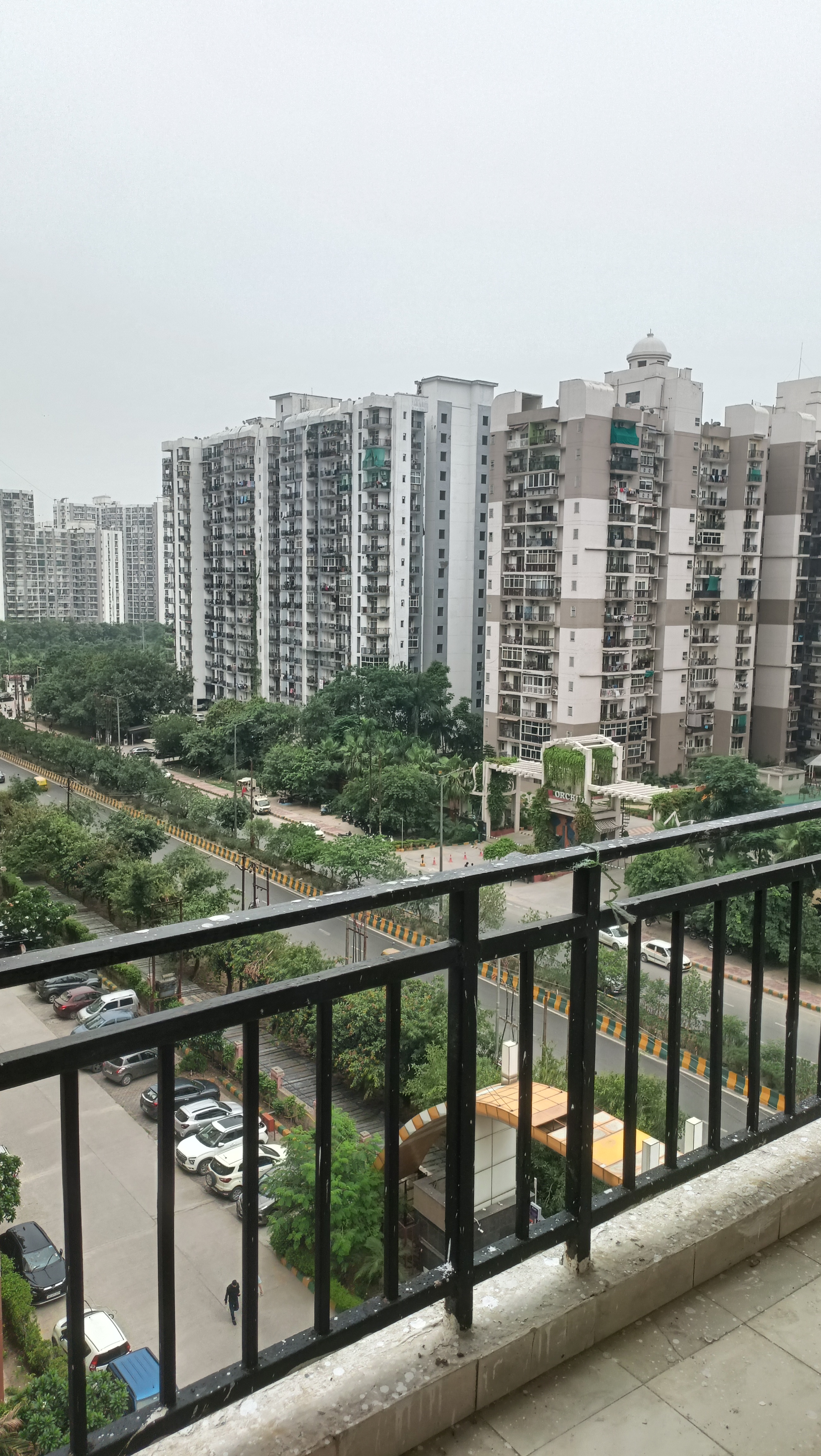 3 BHK + Pooja Room Apartment For Rent in Gardenia Gateway