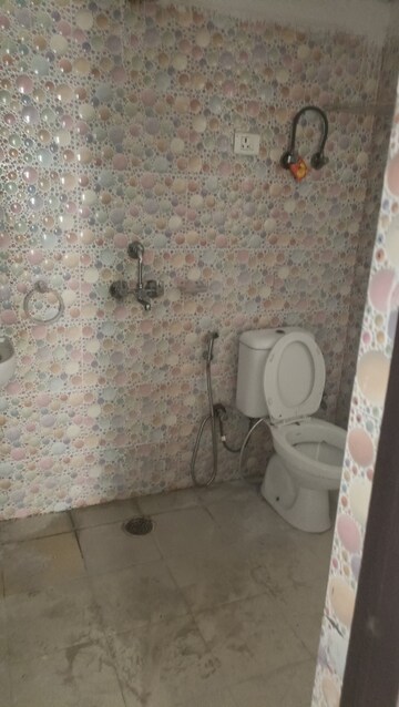 Bathroom in 3 BHK Apartment at Gardenia Gateway, Sector 75 – for Rent