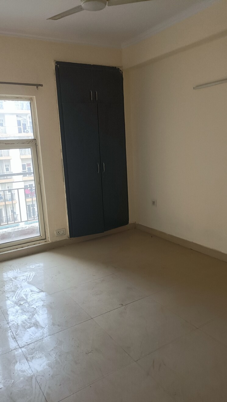 Room, gardenia-gateway 3 Bedroom 1700 Sq.Ft. Apartment In Sector 75 Noida 9155653