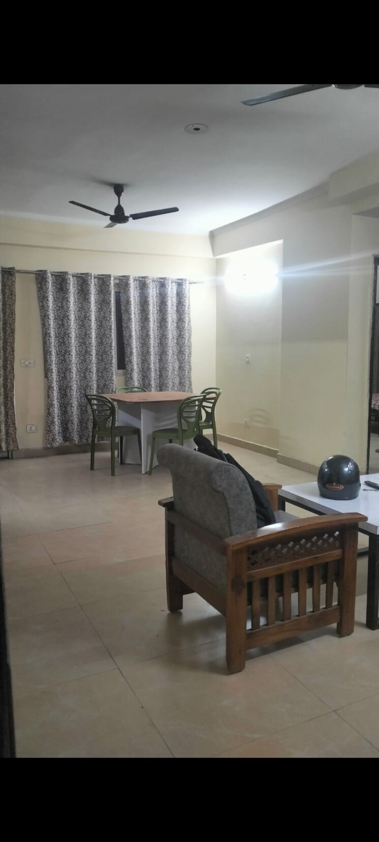 Living Room, gardenia-golf-city 3 Bedroom 1350 Sq.Ft. Apartment In Sector 75 Noida 9155661