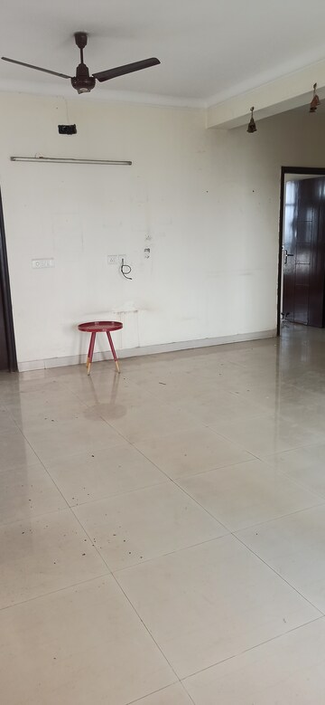 Furnished Amenities in 3 BHK Apartment at The Citizen Apartments, Sector 51 – for Rent