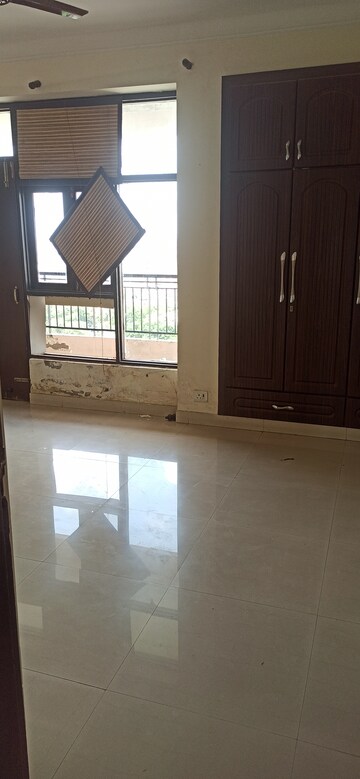 Kitchen in 3 BHK Apartment at The Citizen Apartments, Sector 51 – for Rent