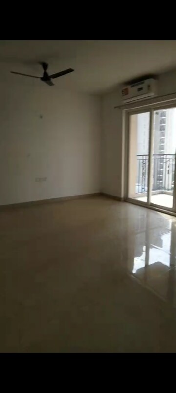 Room in 3 BHK Apartment at ATS Triumph, Sector 104 – for Rent