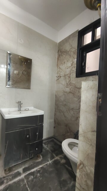 Bathroom in 3 BHK Builder Floor at Palm Residency Chhatarpur, Chattarpur – for Rent